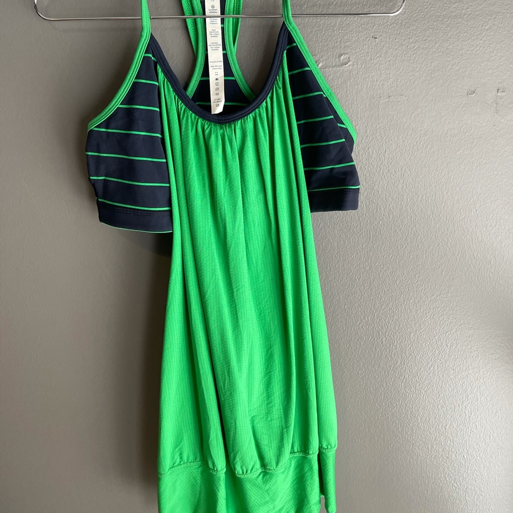 Lulu lemon workout top with built in bra